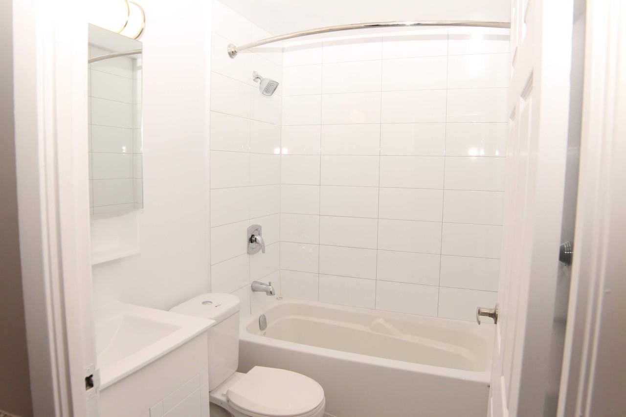 Recently renovated 1 bdrm, balcony, utilities included - Photo 3 of 13