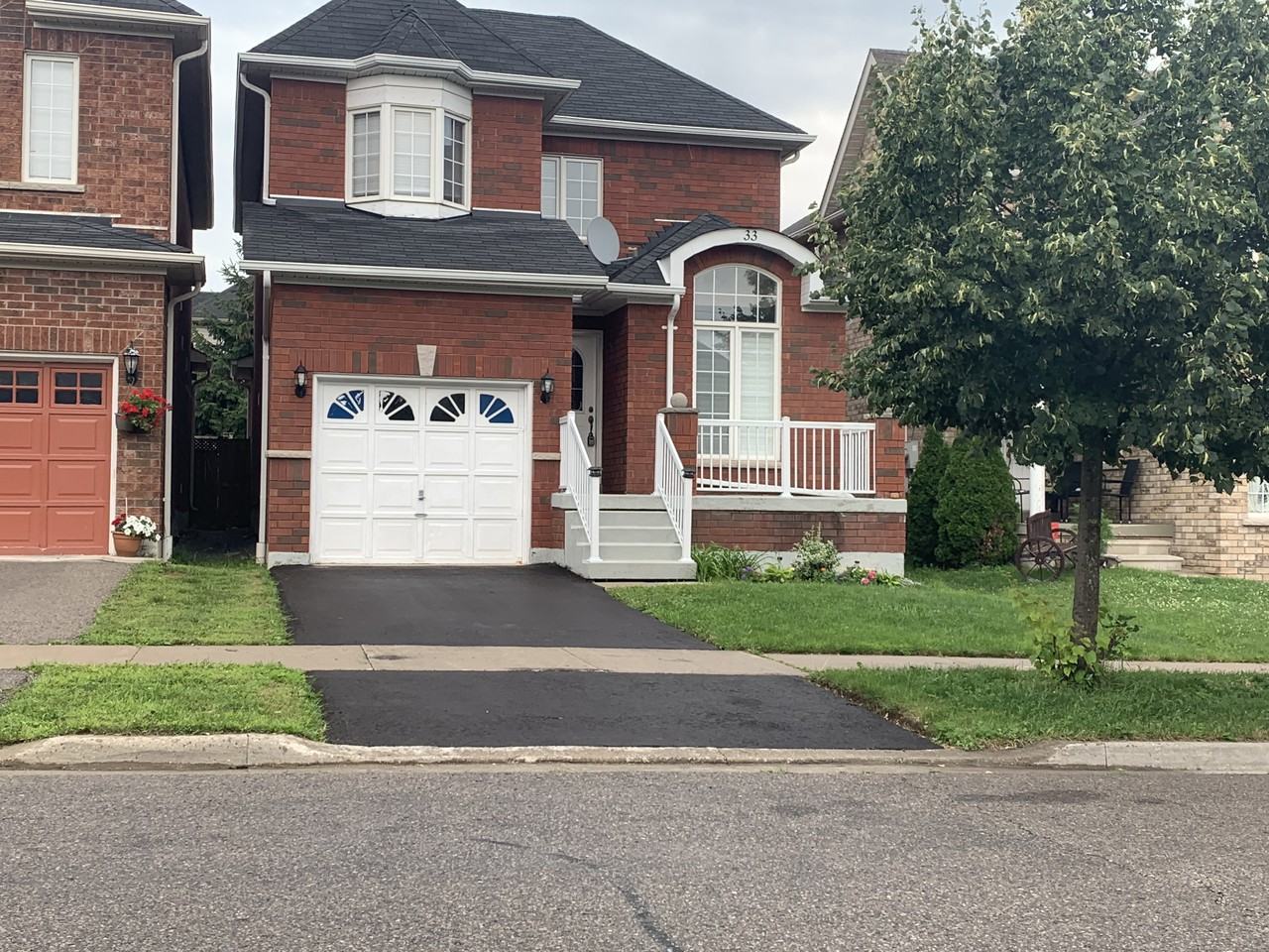 33 Chatterson Street - Photo 2 of 29