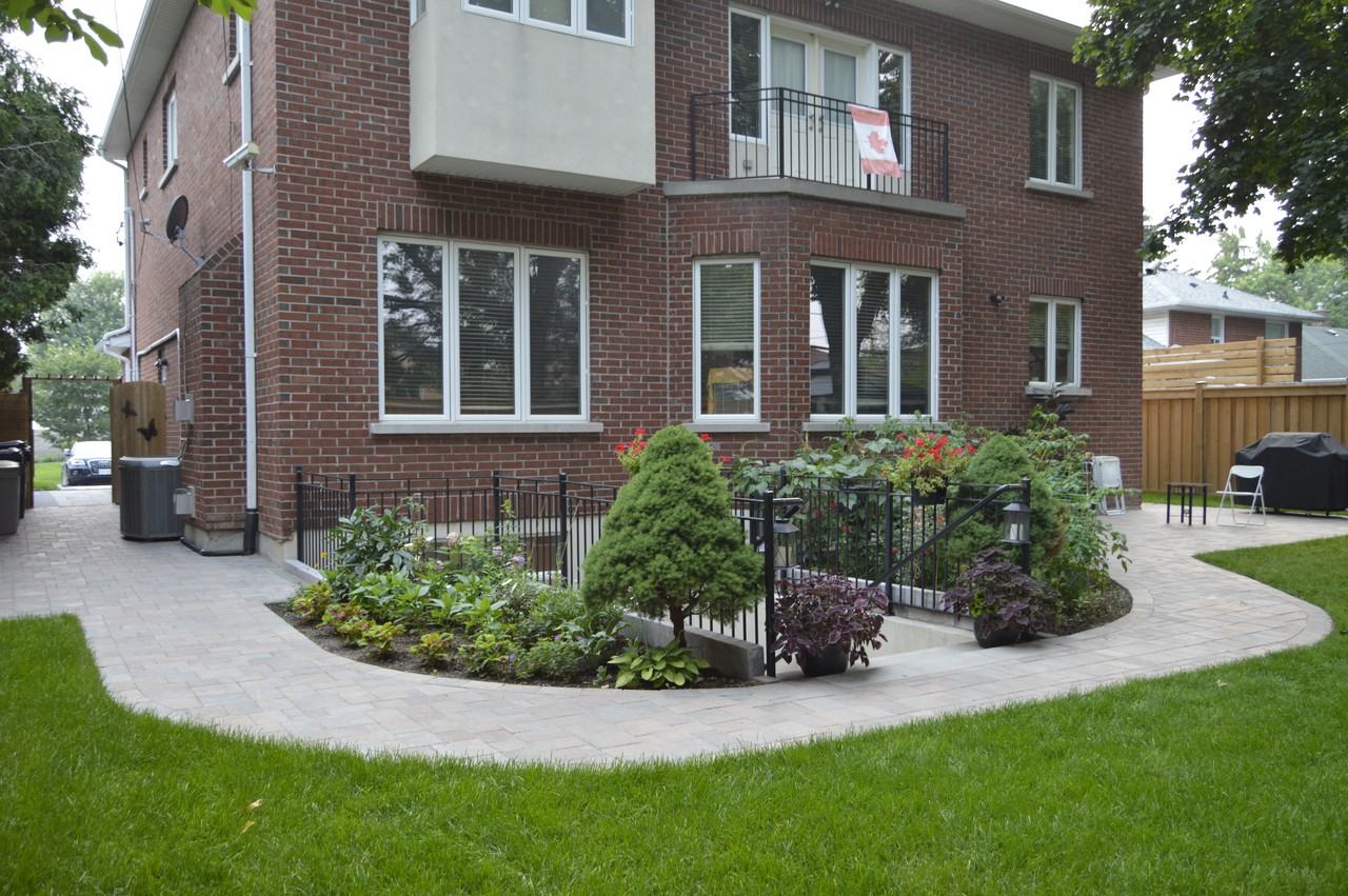 138 Earlton Road - Photo 3 of 12