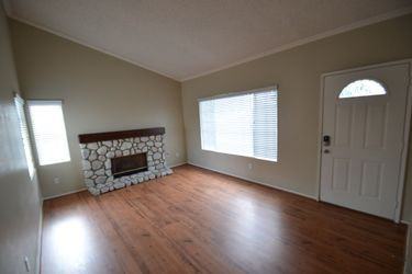 28623 Newcastle Rd - Photo 3 of 15