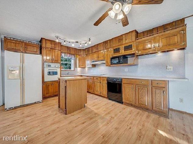 3345 Blacksburg Rd - Photo 2 of 10