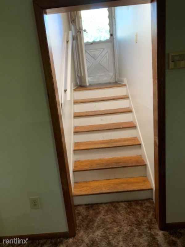 241 Waddell Cir - Photo 3 of 11