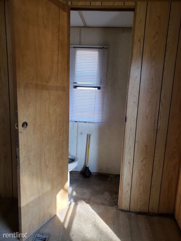 329 Anne St - Photo 3 of 11