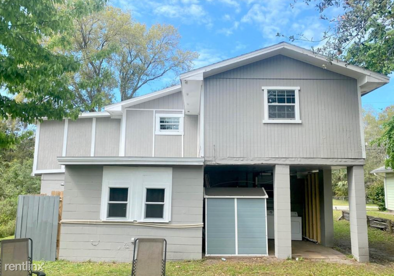 401 Hickory St - Photo 3 of 4