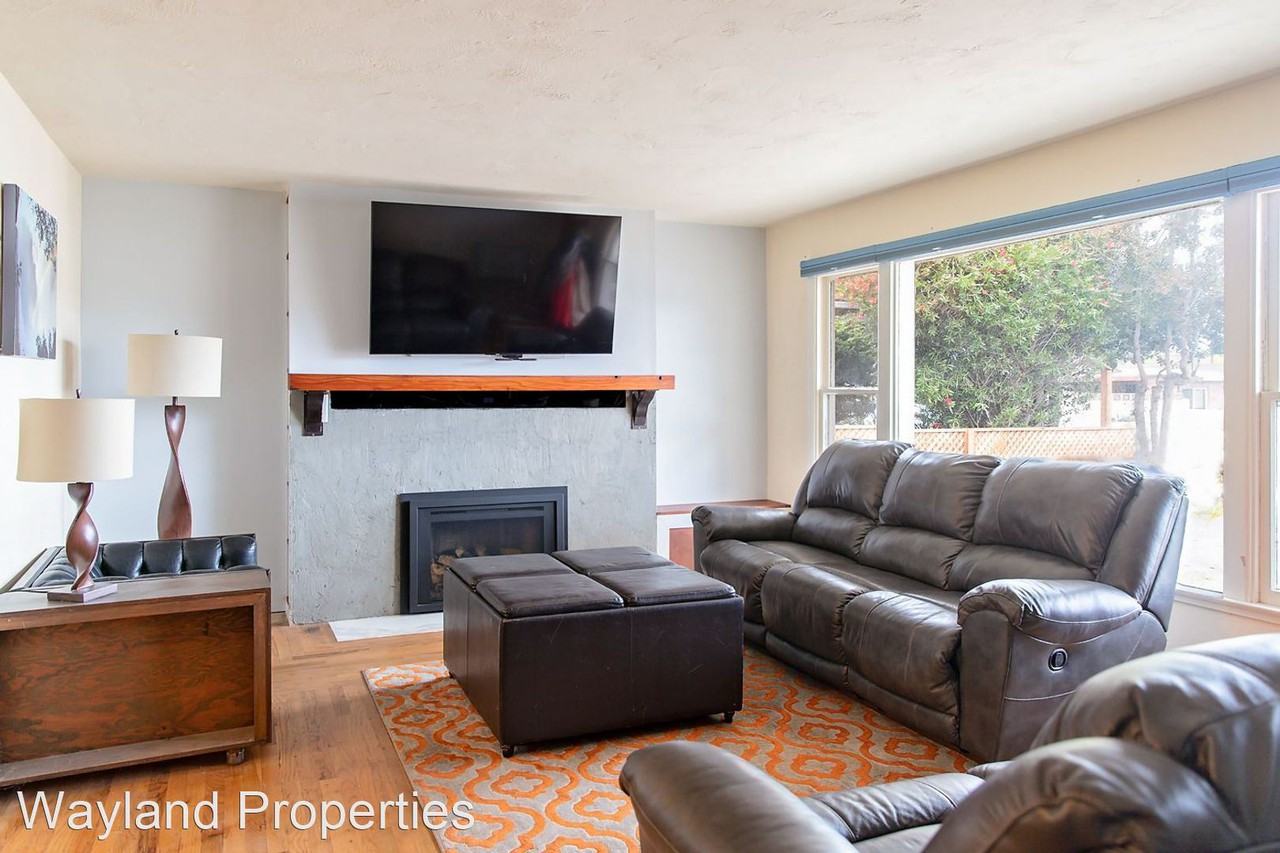 318 Branner Ave - Photo 3 of 18