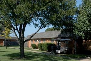 Lakeview Villas - Photo 3 of 14