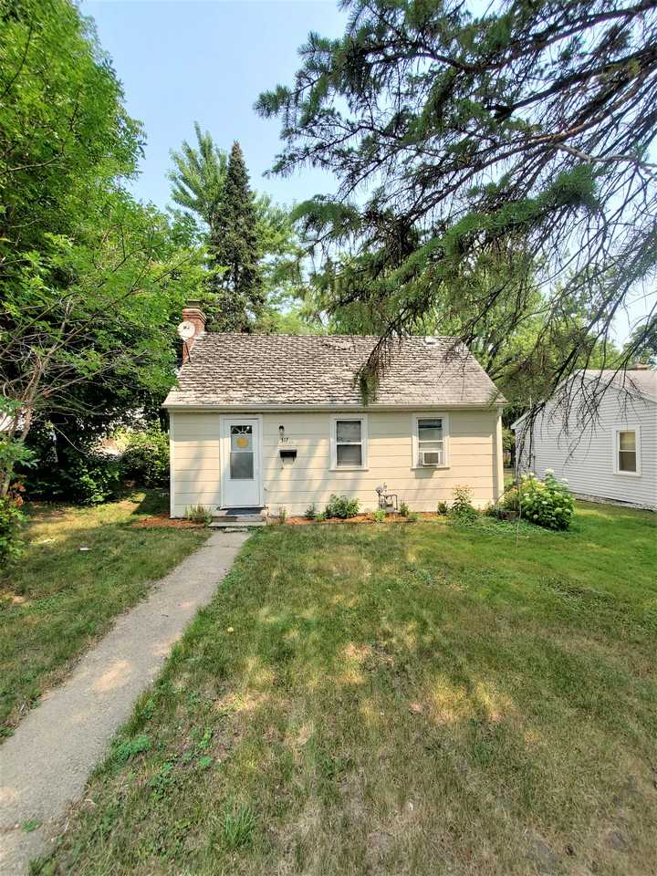 317 Arlington Ave W - Photo 2 of 22