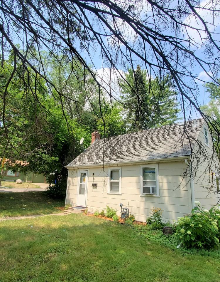 317 Arlington Ave W - Photo 3 of 22