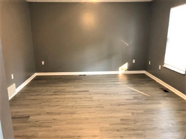 326 Rhoda St - Photo 2 of 14