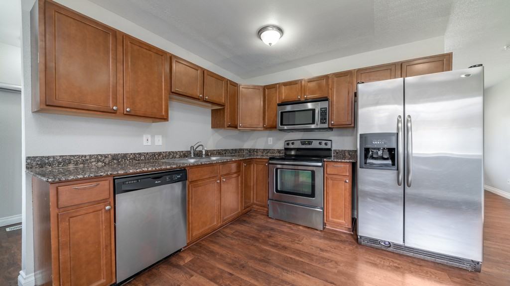 1234 Hartford St - Photo 3 of 14