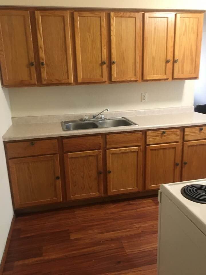2330 Irving Ave N - Photo 5 of 10