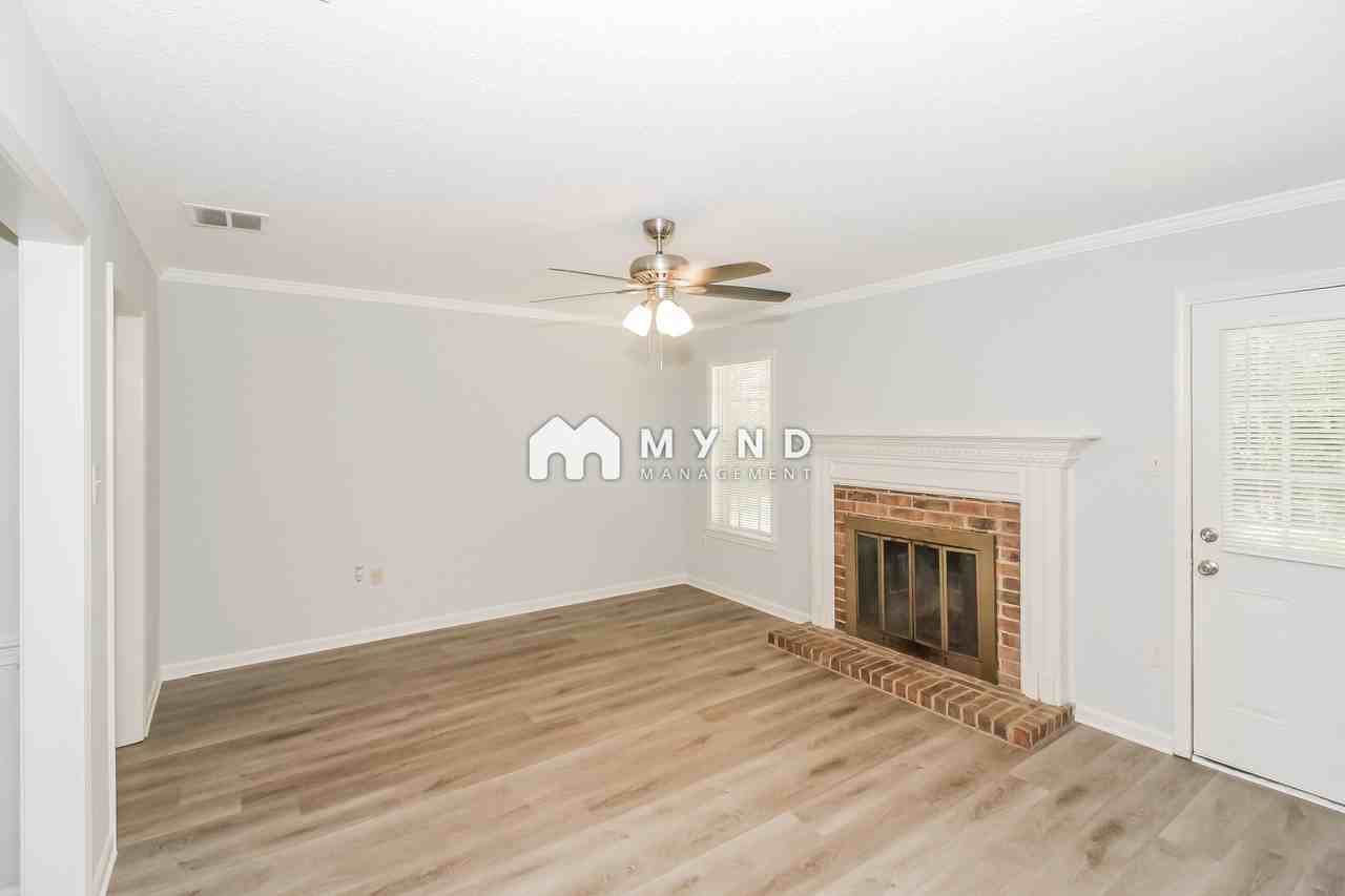 6868 Rockbrook Dr - Photo 2 of 17