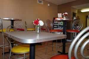 Desert Gardens Apartment Community - Photo 3 of 11