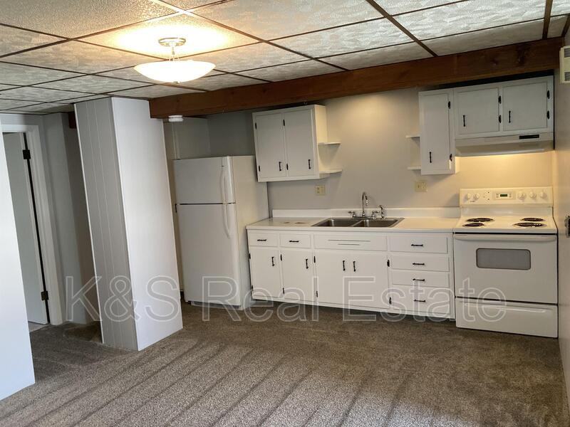 411 Steck St - Photo 2 of 7