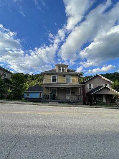 595 E Brockway Ave #1 - Photo 2 of 8