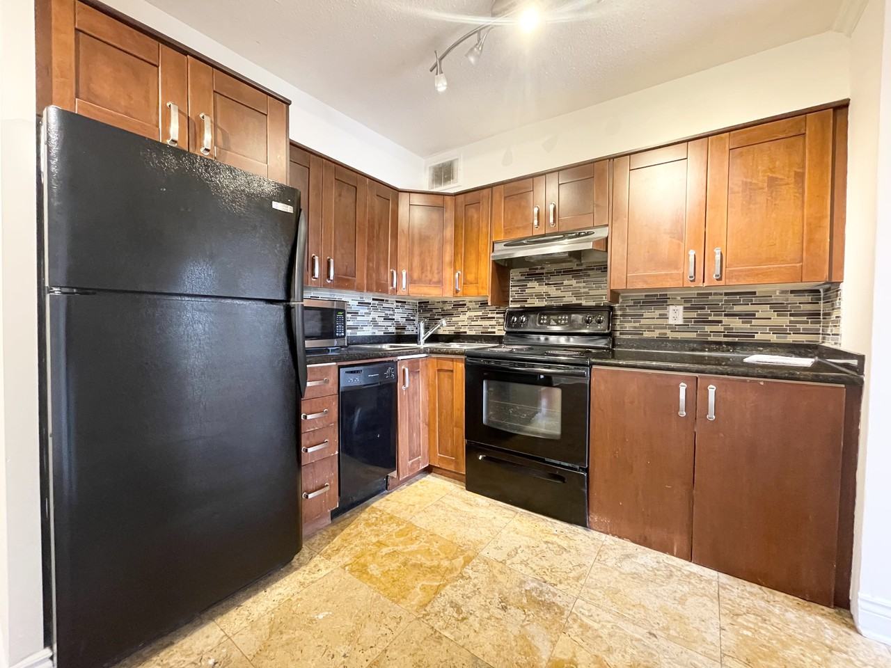 5949 Yonge Street - Photo 2 of 11