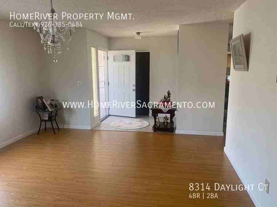 8314 Daylight Ct - Photo 3 of 14