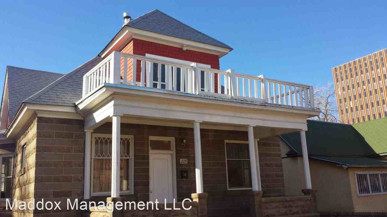 225 High St Ne - Photo 2 of 20