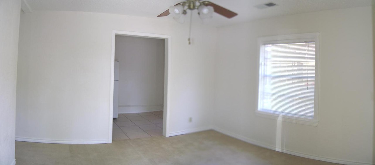 1301 Franz Dr - Photo 2 of 7