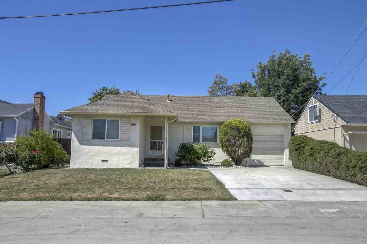 1080 Hiller St - Photo 2 of 15