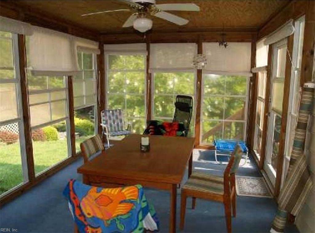129 Bastille Ct - Photo 7 of 21