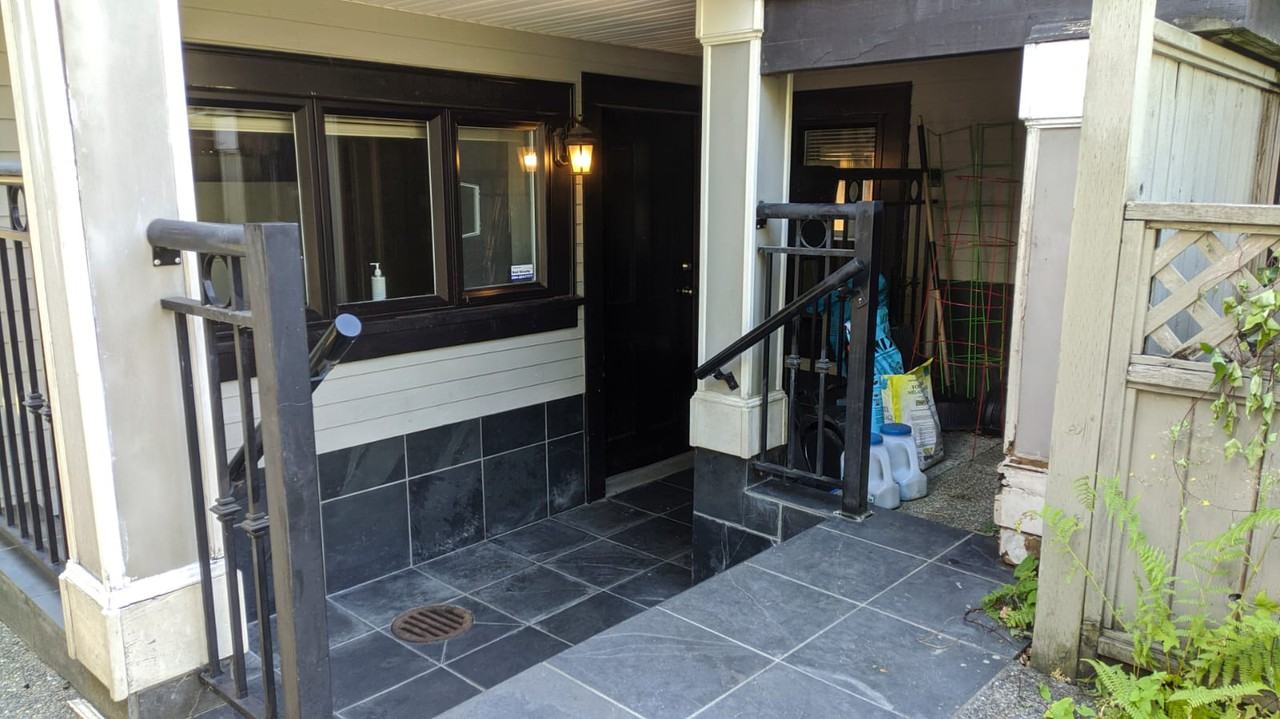 861 17th Ave W - Photo 2 of 3