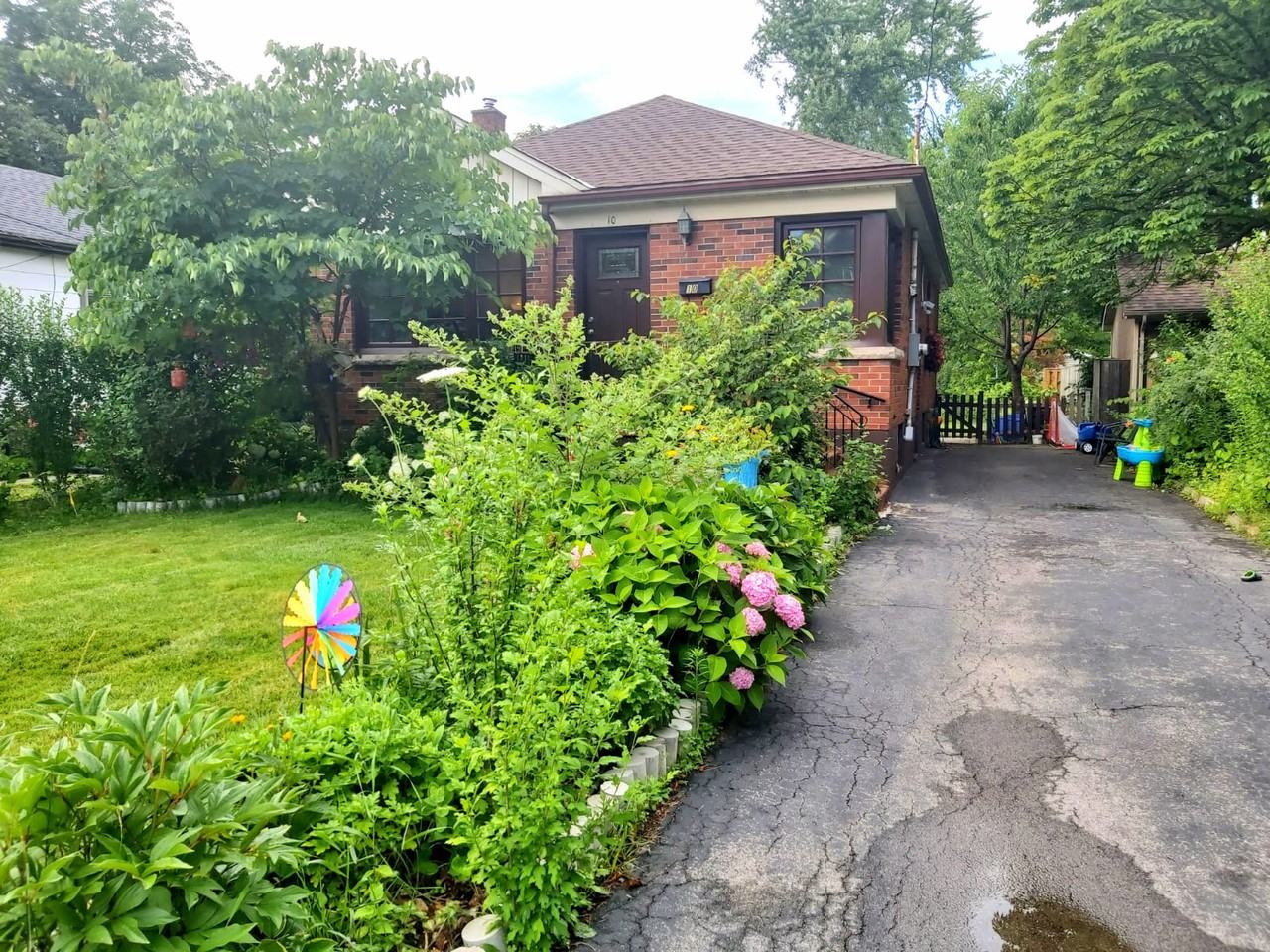 10 Beaucourt Rd - Photo 2 of 8