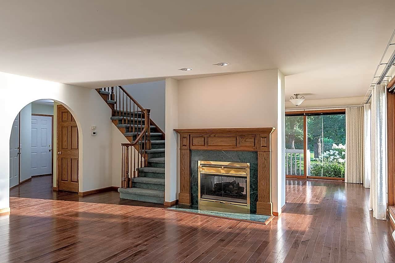 4655 Tonyawatha Trl - Photo 2 of 40