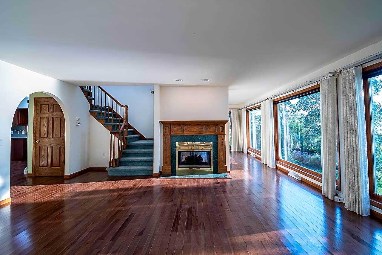 4655 Tonyawatha Trl - Photo 3 of 40