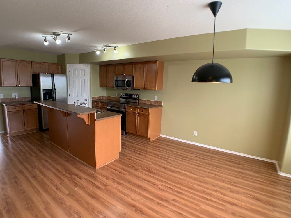 240 Raw Emotion Photography - Photo 2 of 20