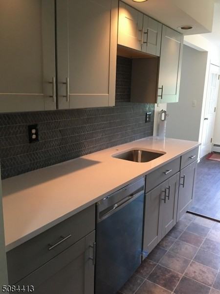 3 Avon Ct Unit G - Photo 3 of 12