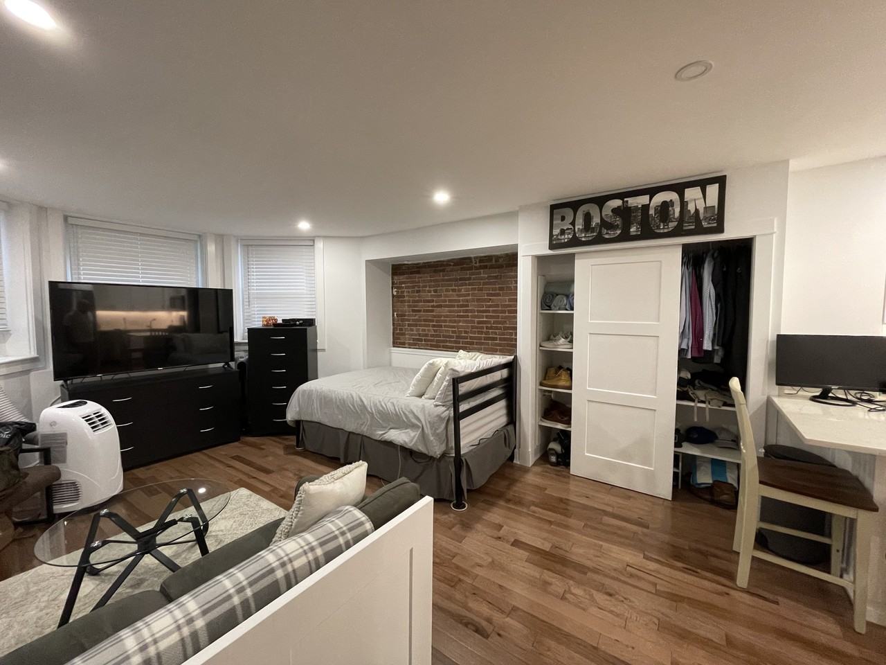 144 Commonwealth Avenue #9 - Photo 4 of 13