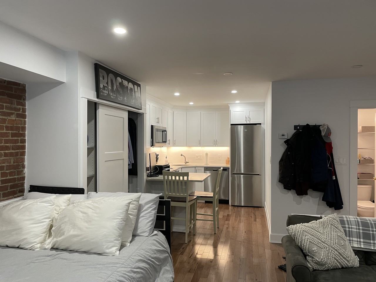 144 Commonwealth Avenue #9 - Photo 5 of 13