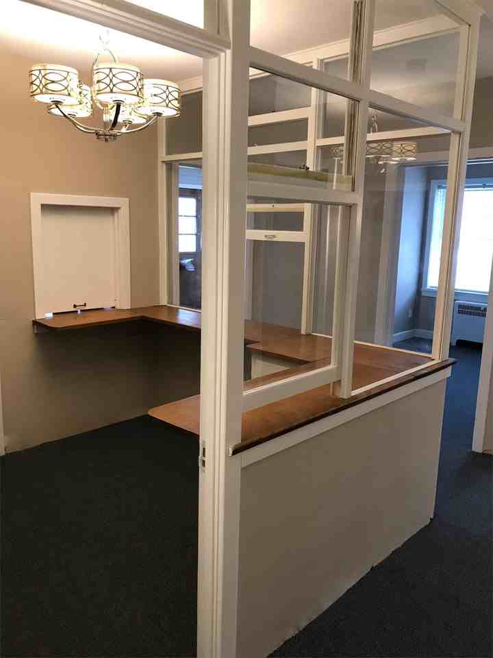 112 N Spring St - Photo 2 of 11