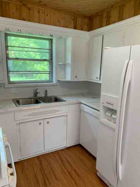 612 E Orange St #1 - Photo 2 of 21