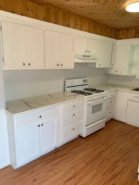 612 E Orange St #1 - Photo 3 of 21