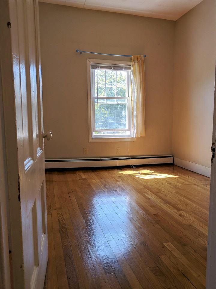 94 Spring St #1 - Photo 4 of 4