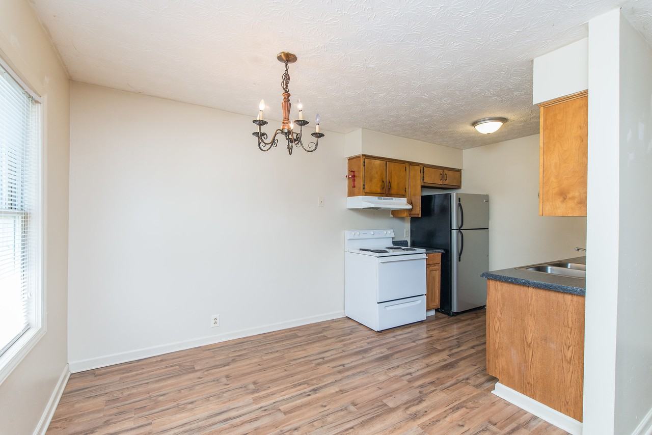 245 Landings Dr #1 - Photo 3 of 9