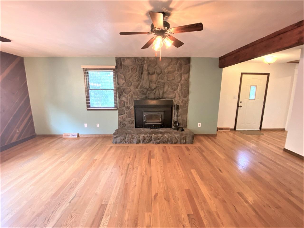 1735 Sunburst Cir #1 - Photo 3 of 18