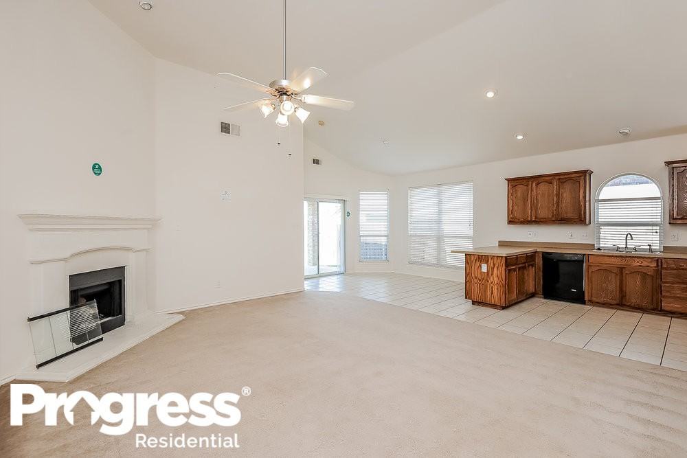 2320 Moccassin Ln - Photo 3 of 16