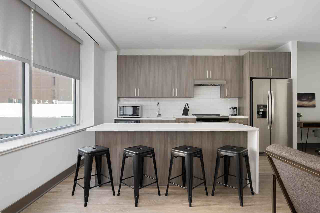 1125 Grand Blvd - Photo 4 of 11