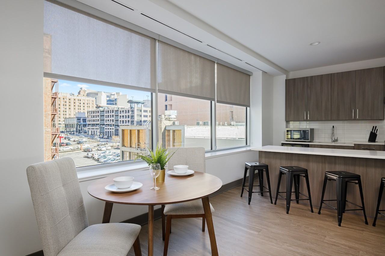 1125 Grand Blvd - Photo 6 of 11