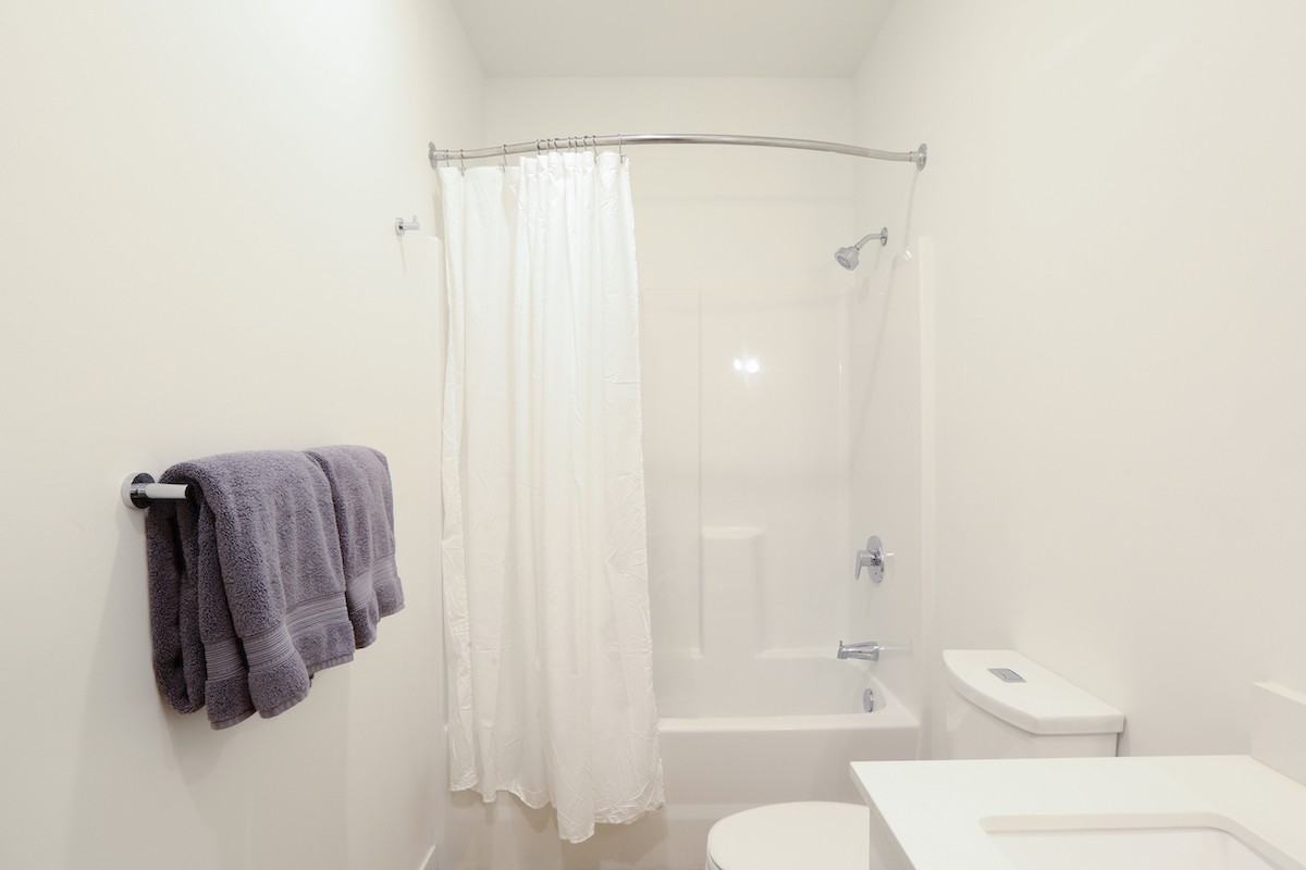 1108 E 30th St - Photo 6 of 13