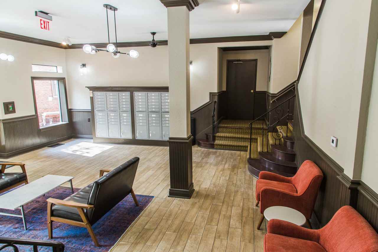200 W Armour Blvd - Photo 6 of 10