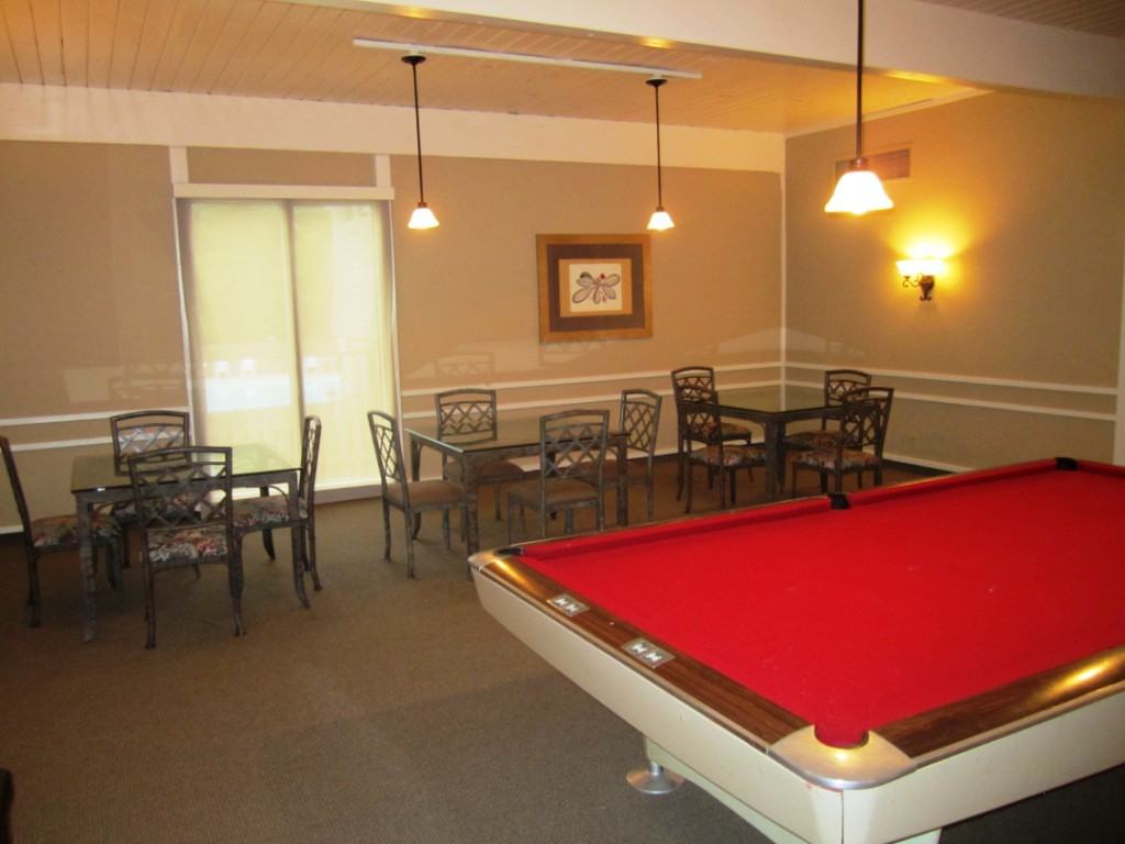 9152 Foster St - Photo 5 of 22