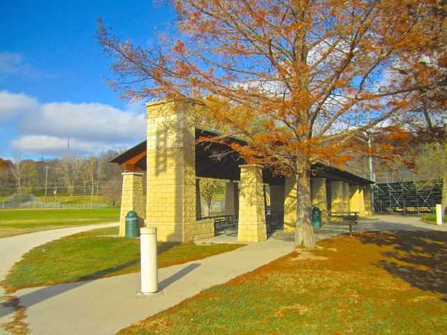 539 E 27th Ave - Photo 5 of 16