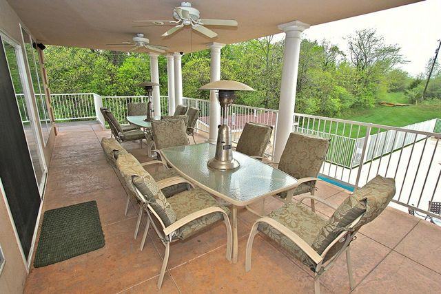 6943 N Bedford Ave - Photo 3 of 50