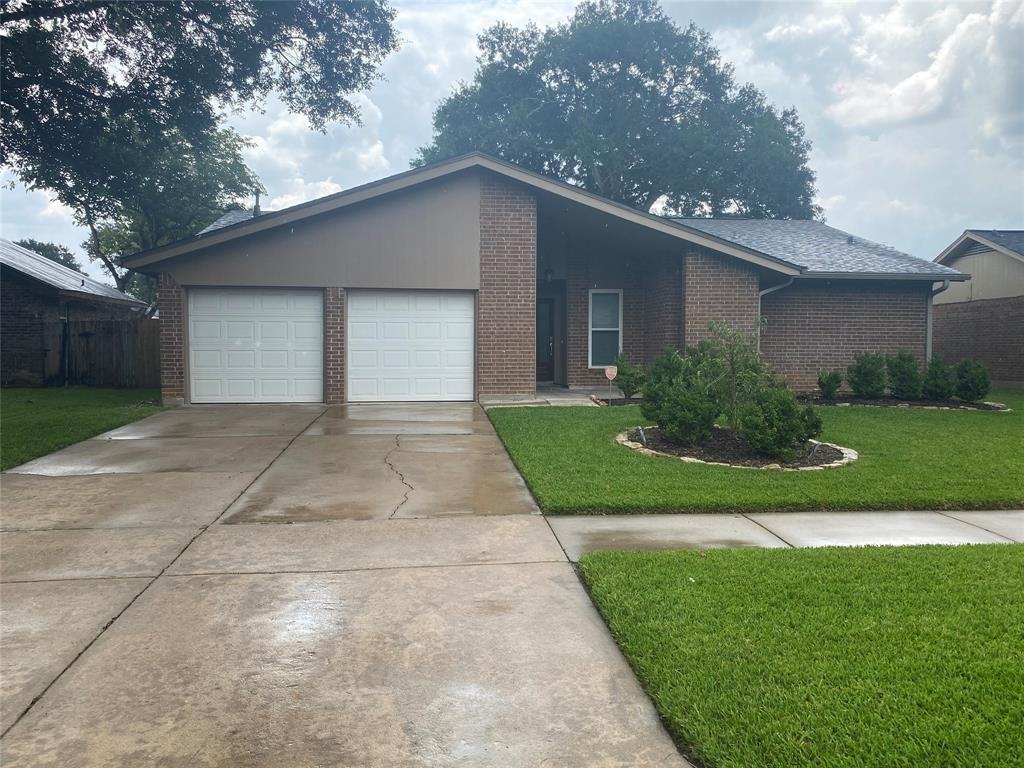 21231 Park Rock Ln - Photo 2 of 23