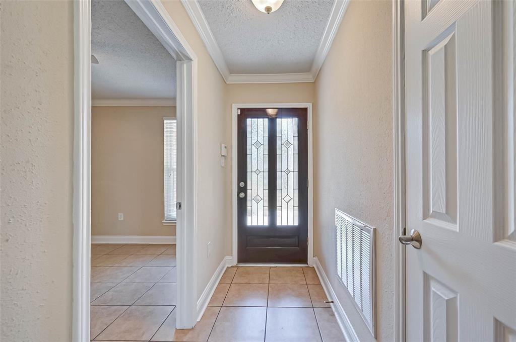 21231 Park Rock Ln - Photo 3 of 23