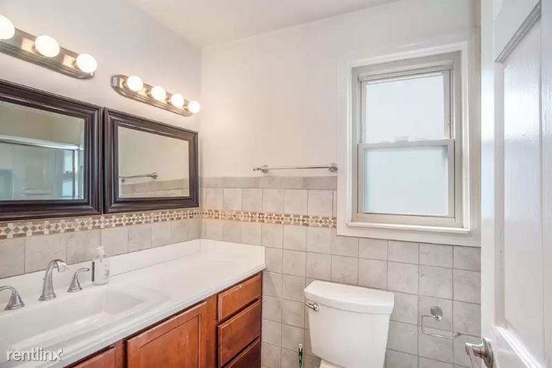 4980 Ainsley Ave - Photo 3 of 19